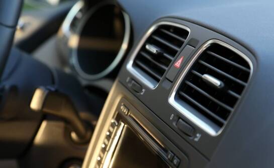 Masa butylowa jako element poprawy bezpieczeństwa w pojazdach.