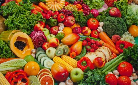 Dlaczego warto wybierać produkty z pszczelim woskiem spożywczym?