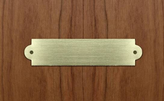 Jakie cechy wyróżniają metalowe numery na domy dostępne online?