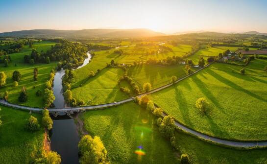 W jaki sposób podziemne zbiorniki przyczyniają się do zrównoważonego rozwoju?