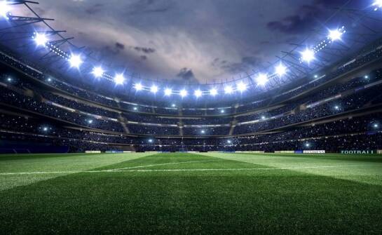 Jakie dodatki mogą zwiększyć komfort użytkowania stadionowych trybun?