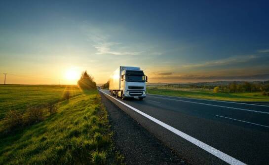 Jak transport TIR-ów wpływa na efektywność przewozów między Polską a Niemcami?