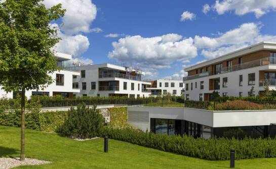 Jakie innowacje można zastosować w projektowaniu modułowych budynków?