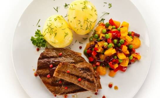 Jak wieprzowe ryjki wpływają na teksturę i smak dań mięsnych?