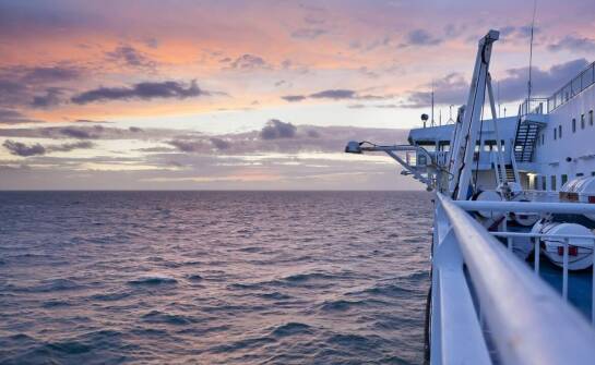 Rola satelitarnego internetu w bezpieczeństwie komunikacji morskiej