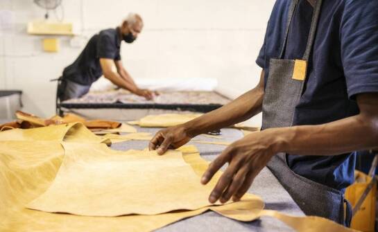 Malowanie i renowacja skór: profesjonalne usługi dla wymagających klientów