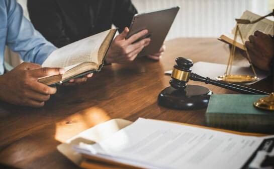 Jakie kroki podjąć, aby skutecznie dochodzić alimentów przy pomocy prawnika?