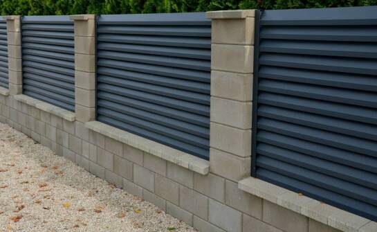 Dlaczego warto zainwestować w stalowe przęsła ogrodzeniowe ze stali nierdzewnej dla ochrony prywatności?