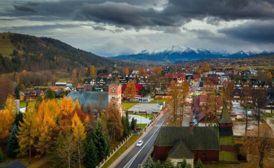 Jak wybrać najlepsze noclegi z wyżywieniem w Zakopanem?