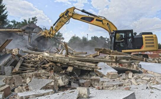 Jakie są korzyści z elastycznego podejścia do zleceń w firmach wyburzeniowych?