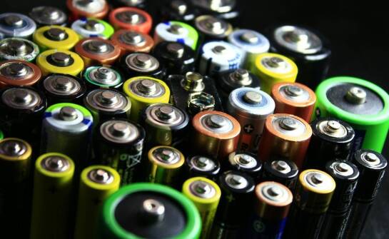 Akcesoria do wędkarstwa – jakie akumulatory są najlepsze do silników elektrycznych?