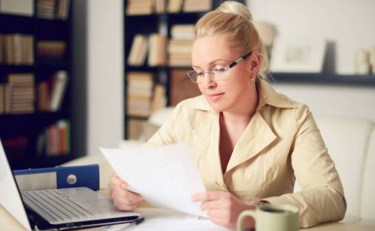 Znaczenie licencji i doświadczenia w administrowaniu nieruchomościami