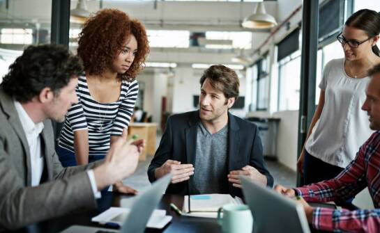 W jaki sposób rozwój miękkich kompetencji wspiera zarządzanie różnorodnością?