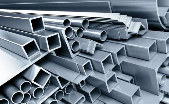 Znaczenie różnorodności oferty stalowej dla maszynowego przemysłu
