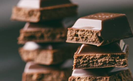 Dlaczego warto sięgnąć po zagraniczne czekolady w sklepie Yumlandzie?