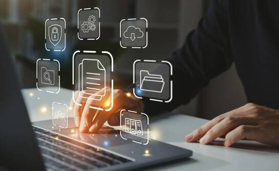 W jaki sposób bezpieczne online podpisywanie umów wspiera jednoosobowe firmy?