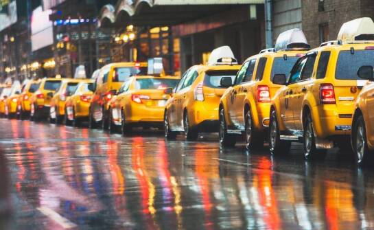 Jak ceny parkingów wpływają na wybór miejsca do postoju?