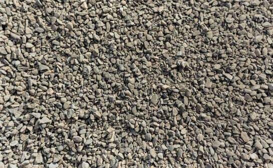 Różnorodność dekoracyjnych grysów – jak wybrać odpowiednie do twojego projektu?