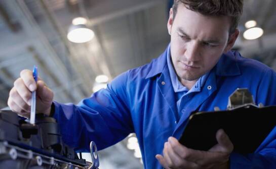 Jak planowanie okresowych przeglądów wpływa na niezawodność urządzeń?