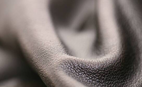 Tkanina Monolith 95 a odporność na codzienne użytkowanie mebli.