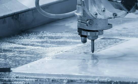 Maszyna do cięcia szkła: kluczowe aspekty wyboru dla budowlanego przemysłu