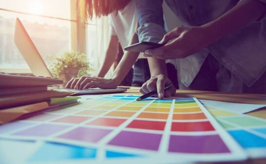 Rysunki artystów jako narzędzie do budowania relacji z biznesowymi klientami