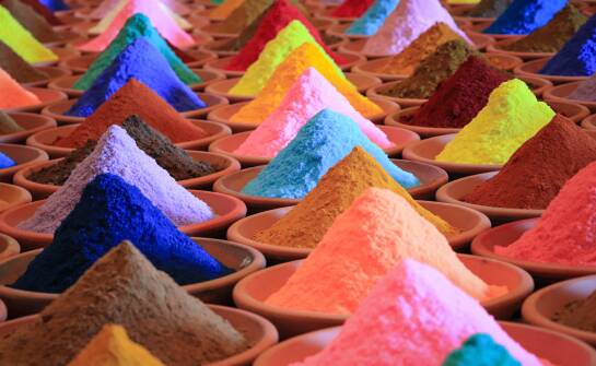 Jakie spożywcze barwniki są najczęściej wybierane przez cukierników?