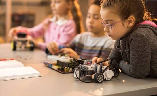 Innowacyjne edukacyjne rozwiązania dla szkół ponadpodstawowych