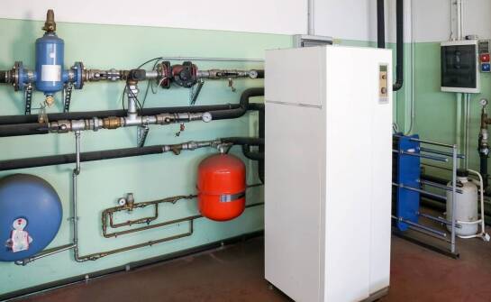 Znaczenie hydraulicznych hurtowni w edukacji klienta na temat ciepła pomp.