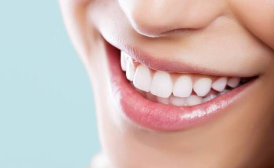 Porcelanowe licówki a komfort życia – jakie zmiany zaobserwujesz?