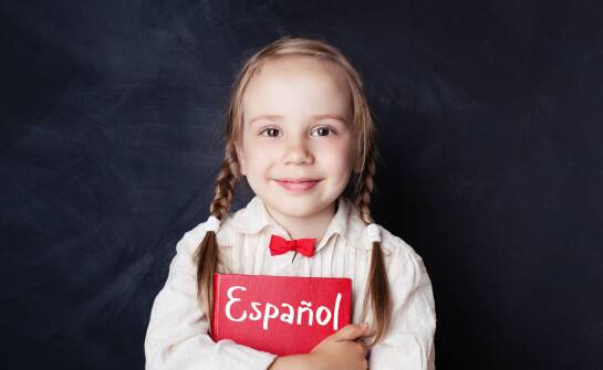 Wpływ hiszpańskiego języka na intelektualny rozwój dzieci