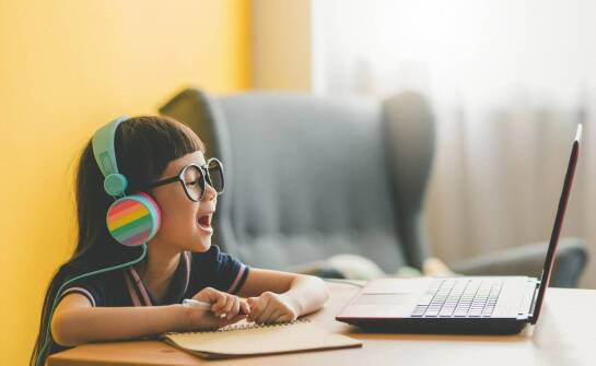 Jak nauka online hiszpańskiego wspomaga rozwój pamięci u dzieci?