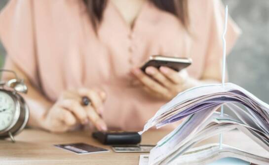 Jakie są najczęstsze wyzwania w procesie dochodzenia roszczeń przez komornika?