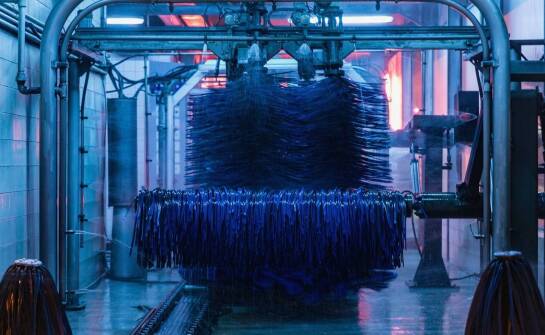 Dlaczego warto wybrać myjnię z podwójnym suszeniem?