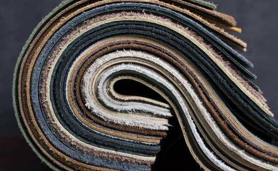 Jakie materiały są najlepsze do tapicerowania wnętrza łodzi?