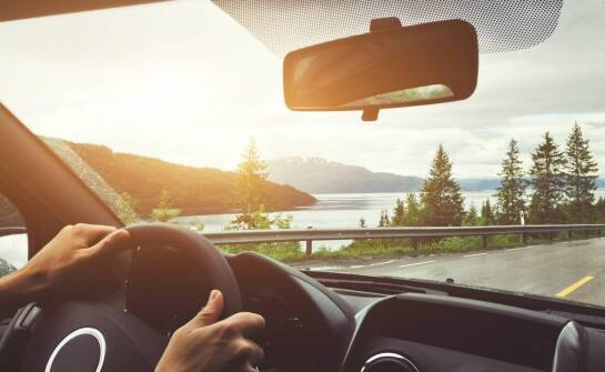 Dlaczego samochodowe zawieszki z logo są tak popularne wśród przedsiębiorców?