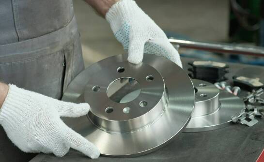 Nowe czy używane klocki hamulcowe do Renault?