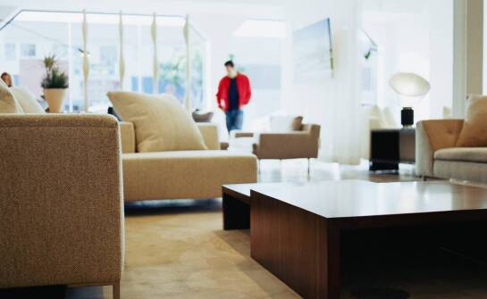 Jak PCV ceownik 30x30 poprawia estetykę projektów wnętrzarskich?