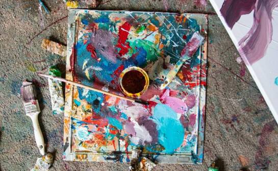 Szeroki wybór szablonów do malowania – jak wykorzystać je w projektach?