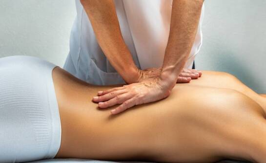 Jak osteopatia wpływa na poprawę jakości życia pacjentów z bólem chronicznym?