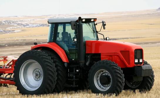 Czym charakteryzuje się opona 580/70R38 i jakie ma zastosowanie?