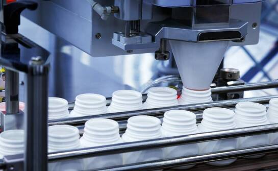 Nowoczesne technologie produkcji tworzyw sztucznych – co warto wiedzieć?