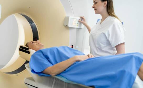 Jak proktologia wspiera leczenie nowotworów przewodu pokarmowego?