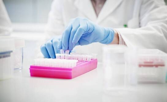 Jak rozwojowe badania nad lekiem przyczyniają się do innowacji?