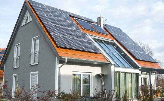 Inwestycja w panele fotowoltaiczne a wzrost wartości nieruchomości
