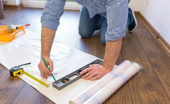 Jak dobrać odpowiedni rozmiar dużego zdjęcia do przestrzeni?