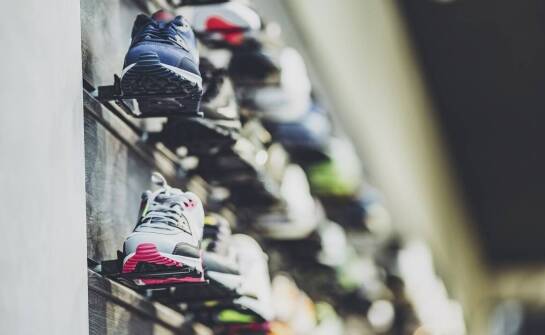 Miejsce do przechowywania narciarskiego i rowerowego sprzętu dla aktywnych