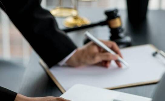 Rola prawnika w tworzeniu zgodnej z przepisami prawa pracy polityki antymobbingowej