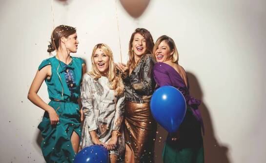 Jakie są najczęstsze niespodzianki przygotowywane dla panny młodej podczas panieńskiego alkochińczyka?