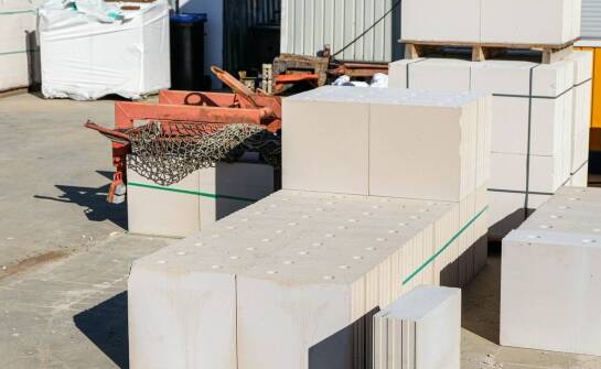 Jakie technologie nowoczesne są stosowane w produkcji materiałów budowlanych?